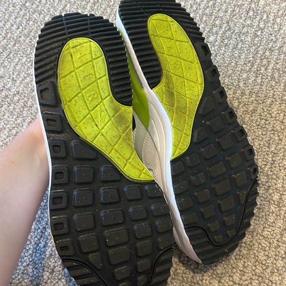 NIKE Air Max SYSTM White Black Volt Shoes Sneakers Women's - Picture 4 of 4